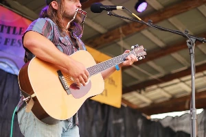 Kettle River Music Festival 2021 — be038f_3018755c7297400084ece5c7bb3afa93~mv2