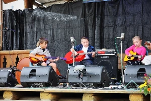Kettle River Music Festival 2021 — be038f_301e03235fae4f7da738828cbbd4a63b~mv2