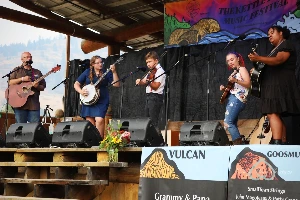 Kettle River Music Festival 2021 — be038f_fe24aba2a342479bb0ca3302a87417de~mv2