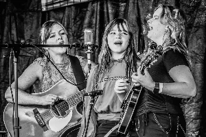 Kettle River Music Festival 2022 — be038f_6d43183bad8442a9b23e626b7171b8b5~mv2