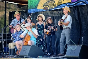 Kettle River Music Festival 2022 — be038f_f0b613f26c214f339ffcb08fc0891a09~mv2